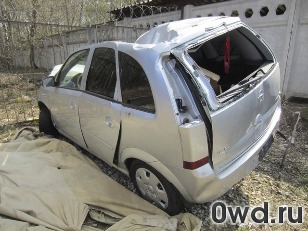 Битый автомобиль Opel Meriva