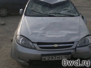 Битый автомобиль Chevrolet Lacetti