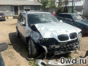 Битый автомобиль BMW X5