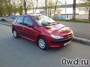 Битый автомобиль Peugeot 206